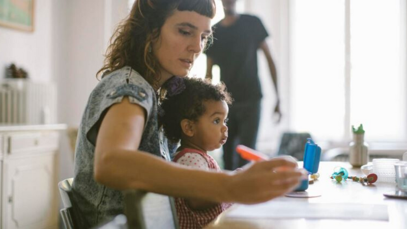 Oh, my aching… What nursing moms should know about ergonomics and breastfeeding
