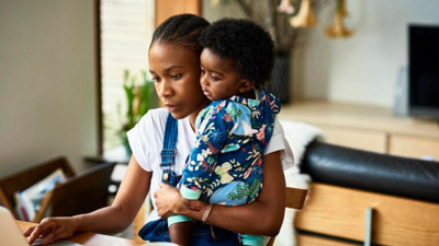 Mom-to-mom: Breastfeeding Support Online